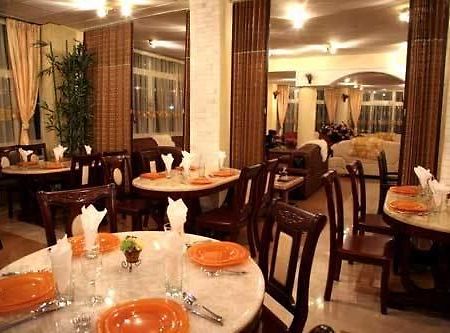 Dimitri Hotel Addis Ababa Restaurang bild