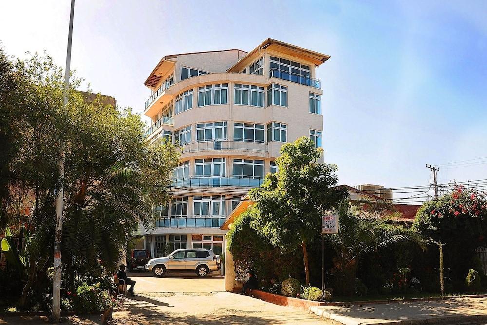 Dimitri Hotel Addis Ababa Exteriör bild