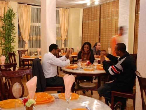 Dimitri Hotel Addis Ababa Exteriör bild